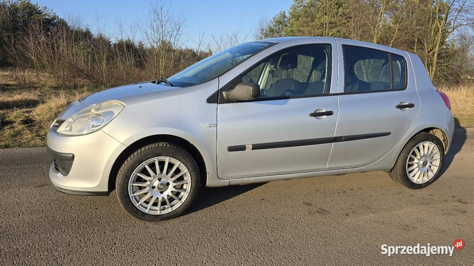 Clio 12 benz Lift Gliwice sprzedam