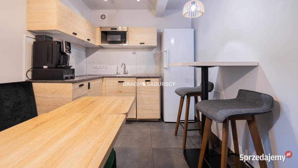 sprzedaży kamienicy Kraków Piastowska 400m2