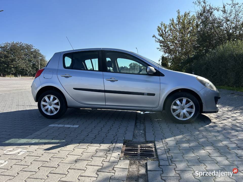 Renault Clio III PH I 16 16V 88 ABS Kłobuck