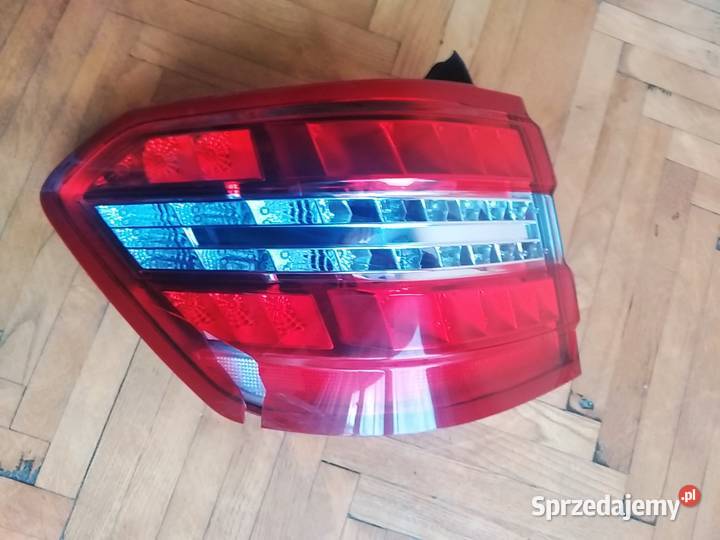 LAMPA LEWY TYŁ MERCEDES E 212 W212 KOMBI Lampy tylne