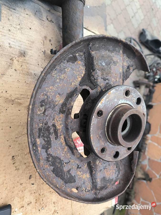 Saab 900 zwrotnica amortyzator zawieszenie prawa podkarpackie Stalowa Wola sprzedam
