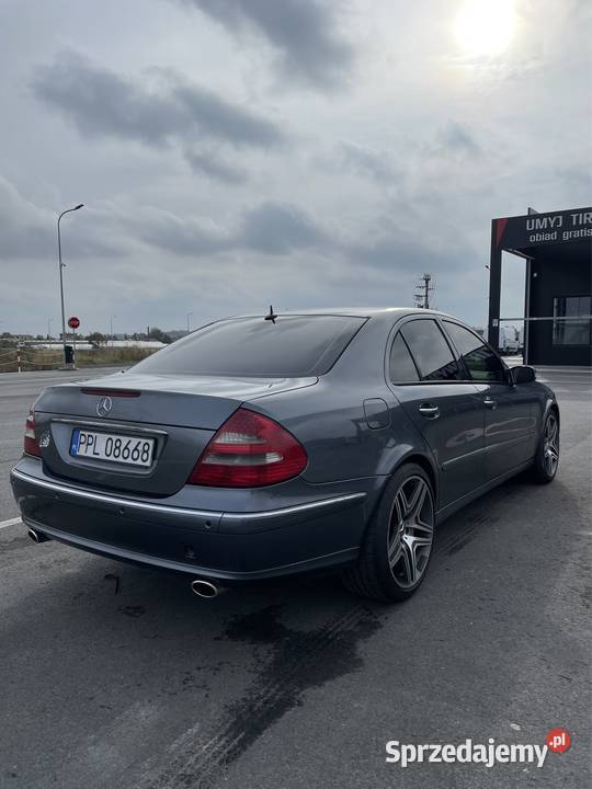 Usa stanga fata Mercedes E Class W211 An 2002 2003 2004 2005 2006 2007