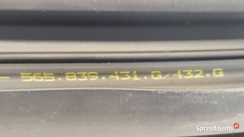 SKODA KODIAQ USZCZELKA DRZWI PRAWY TYŁ