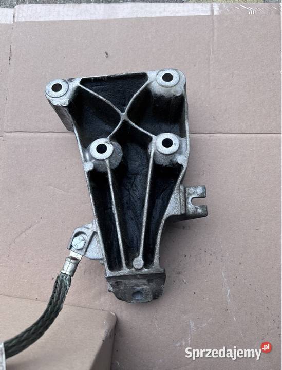 BMW F30 328I N20 F22 F34 F25 X3 WSPORNIK ŁAPA Łódź