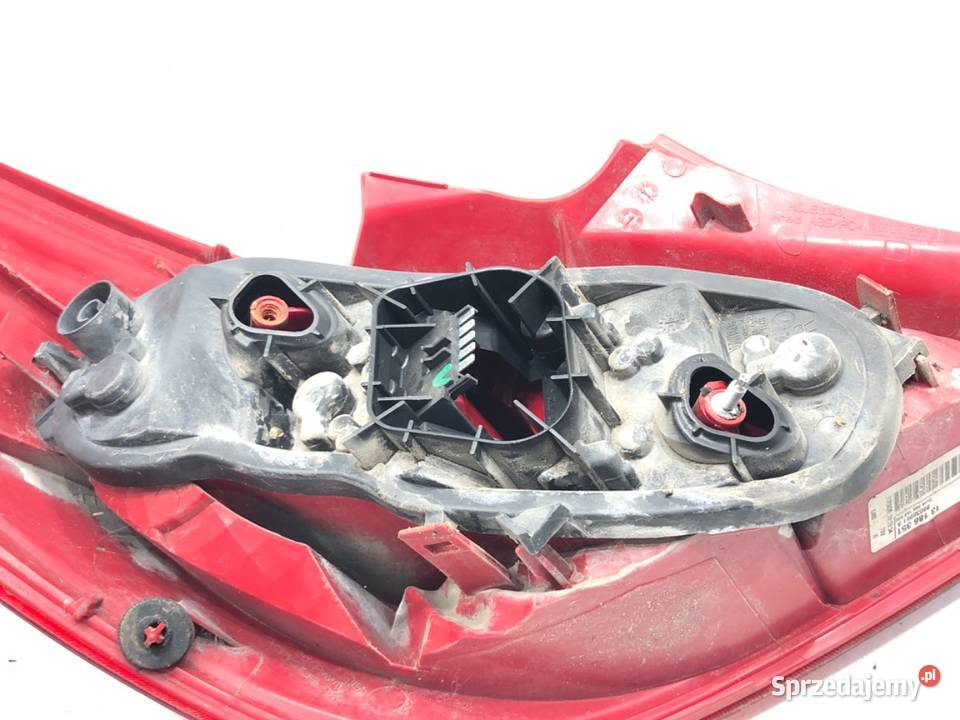LAMPA PRAWY TYŁ OPEL CORSA D 13186351 Hatchback