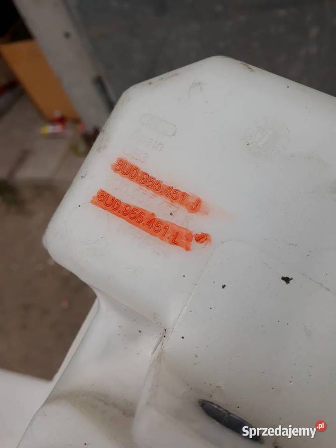 AUDI Q3 8U0 ZBIORNIK SPRYSKIWACZY 8U0955451L osobowe Międzychód