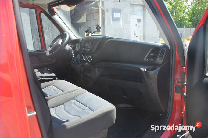 IVECO DAILY 35S18 2021 299800 ccm 180 Warszawa