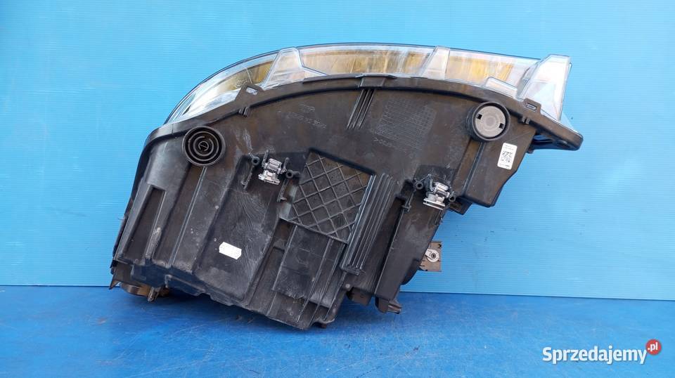 747044203 LAMPA PRAWY PRZÓD FULL LED ADAPTIVE EU osobowe Nowy Tomyśl