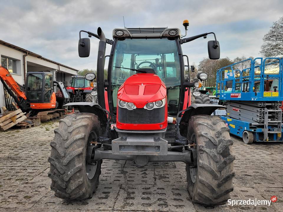 Massey Ferguson 5610 traktor 105 Napęd 4x4 Zaklików