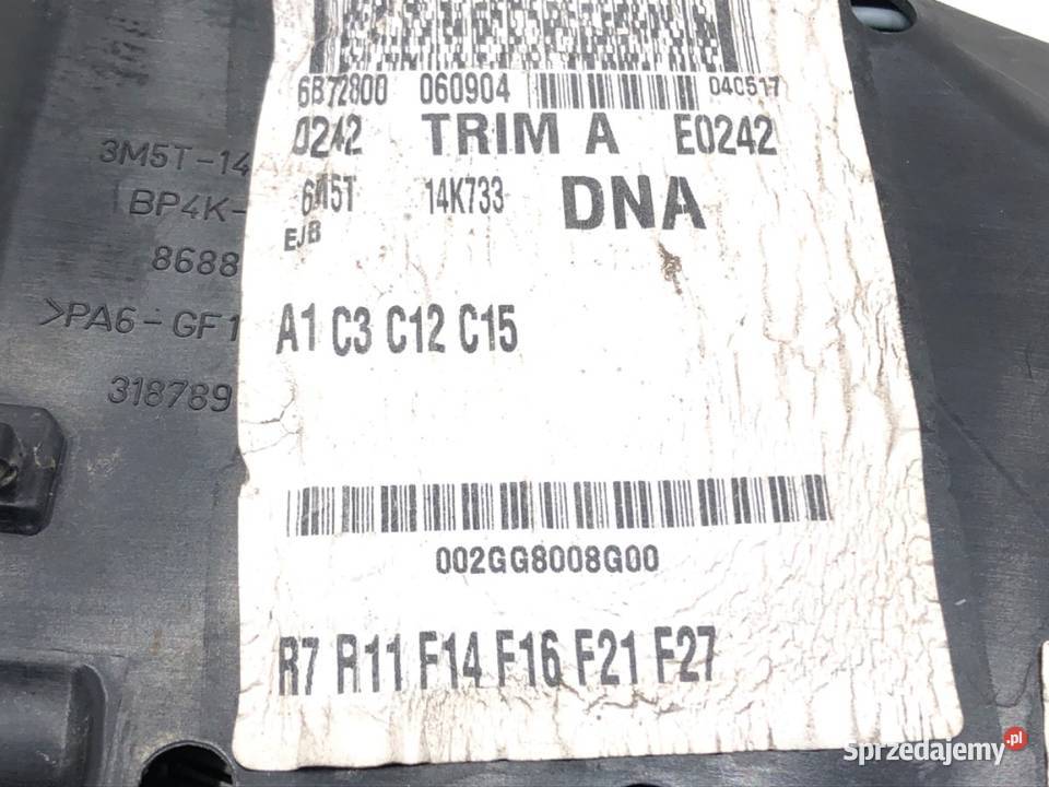 SKRZYNKA BEZPIECZNIKÓW FORD FOCUS C 3M5T14A067BC