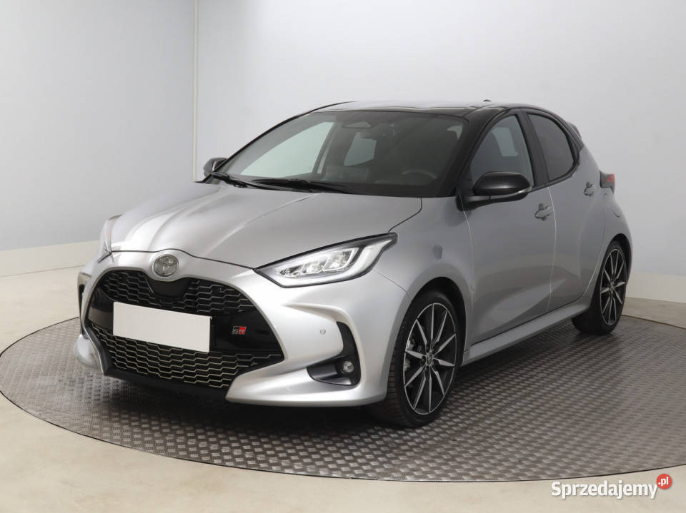 Toyota Yaris 15 VVTi Hybrid podgrzewane fotele Bielany Wrocławskie sprzedam