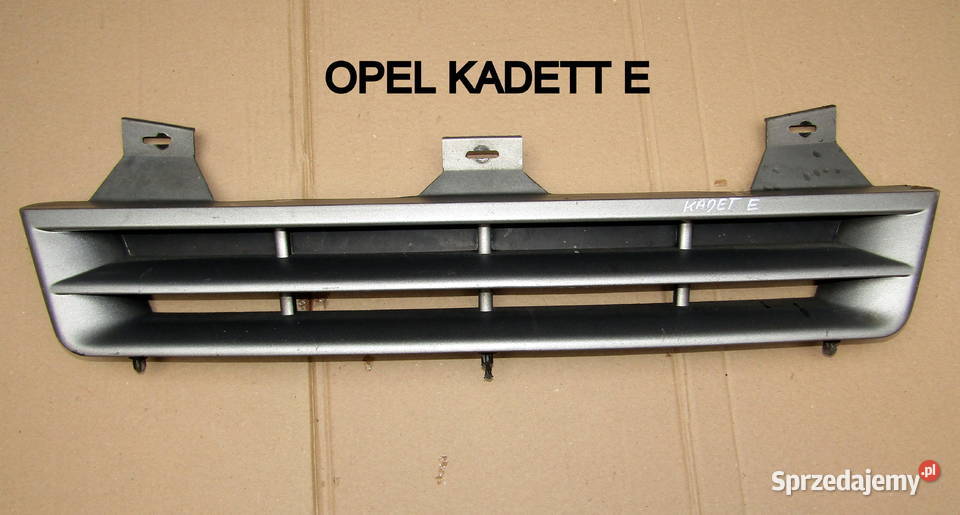 ATRAPAGRILL OPEL KADETT E 1989r 90243244 osobowe Mysłaków