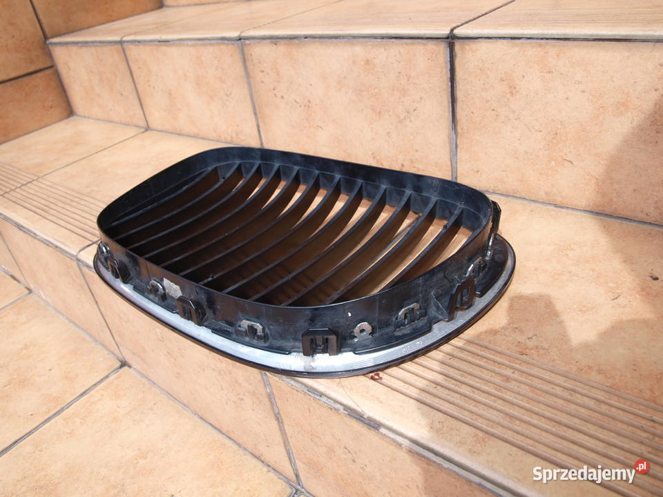 BMW 7 F01 F02 grill atrapa przód prawa czarny Karoseria Kalisz sprzedam