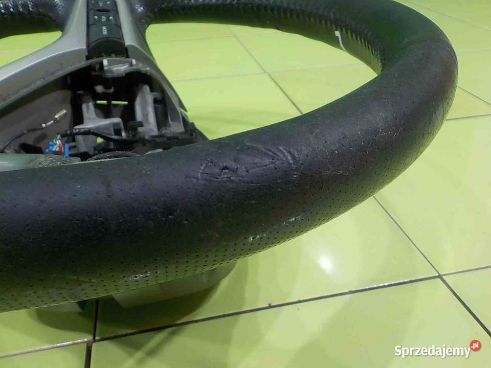 HONDA CIVIC VIII 14 IDSI 07r SEDAN 4D kierownica Kierownice Suków