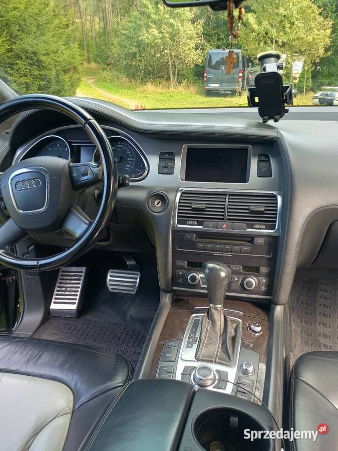 Audi Q7 indywidual 6 osób nagłośnienie Bang SUV Gdańsk