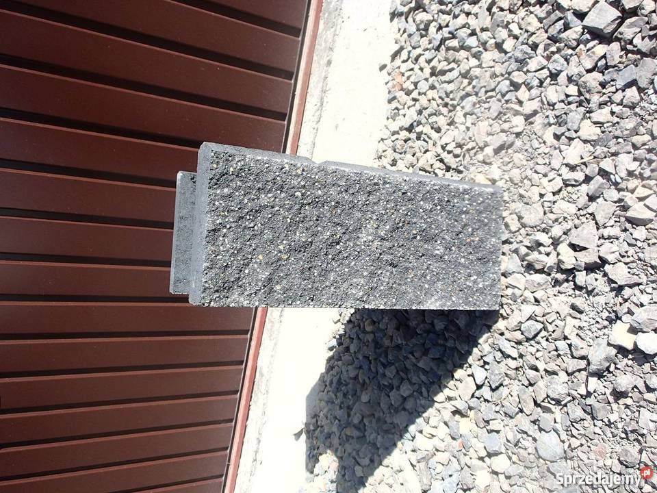 Ogrodzenie Joniec pustak czarny gorc 382216 Dębica