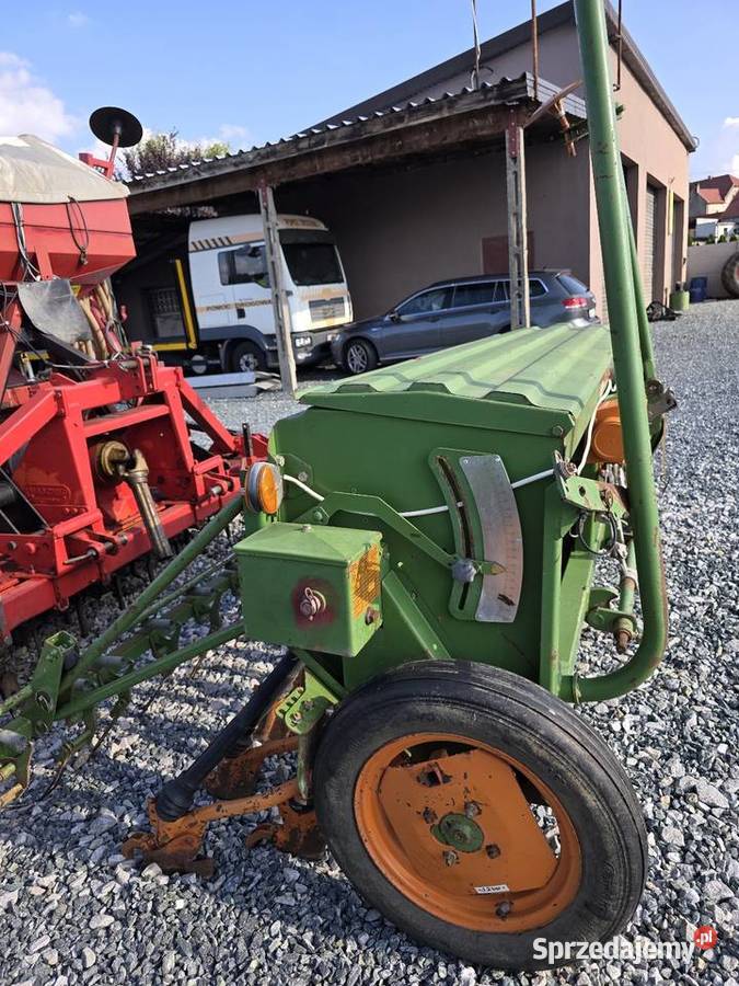 Siewnik zbożowy AMAZONE D825 SPECIAL Amazone Bolesławiec