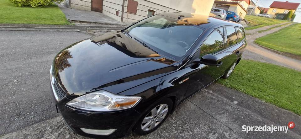 Ford Mondeo nieuszkodzony Bysina