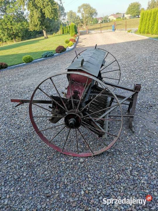 Siewnik zbożowy konny do traktora Wola Batorska