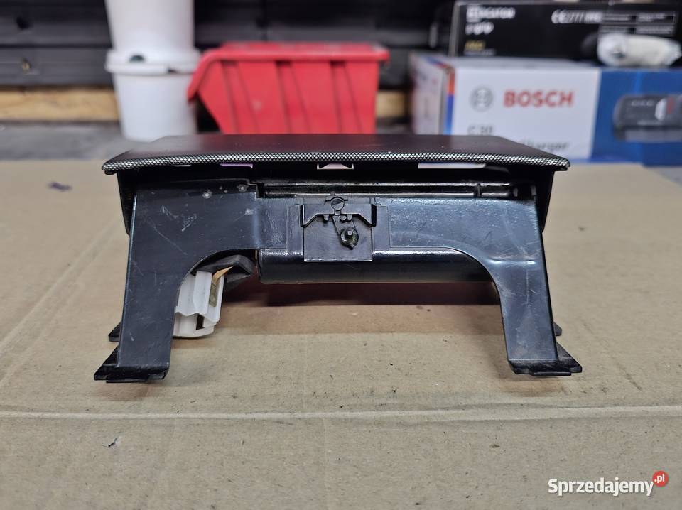 Popielniczka Przednia VW Passat B5 FL Carbon zachodniopomorskie Bielinek