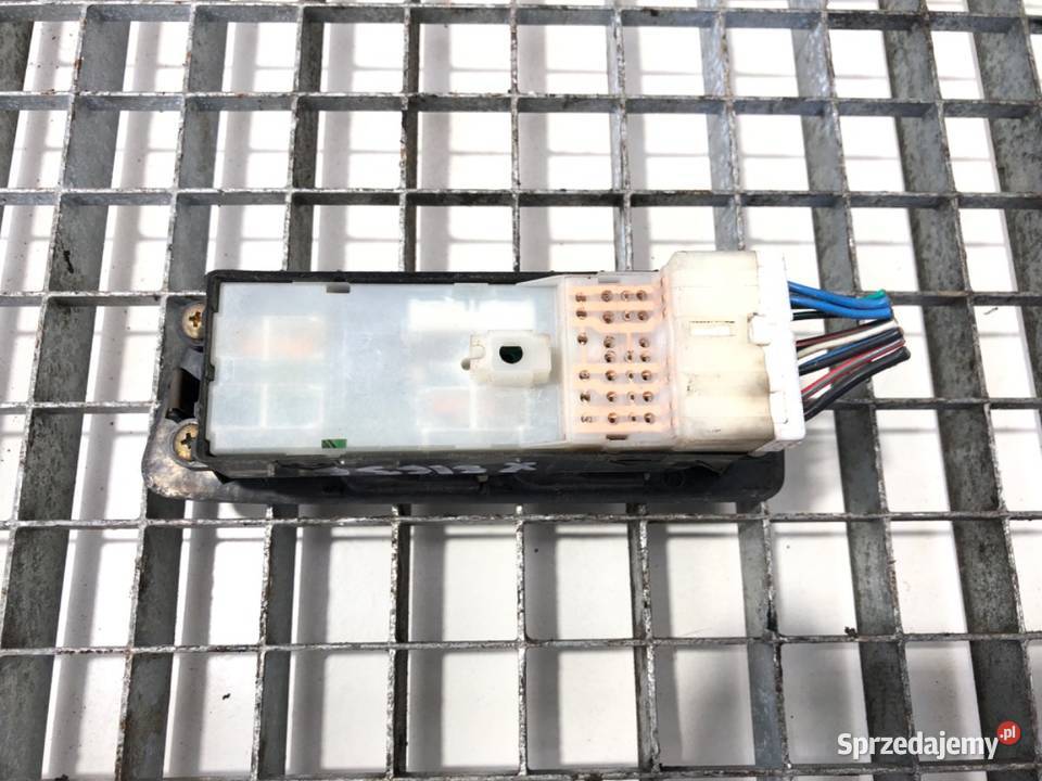 PRZEŁĄCZNIK SZYB LEWY SUBARU FORESTER I 9702