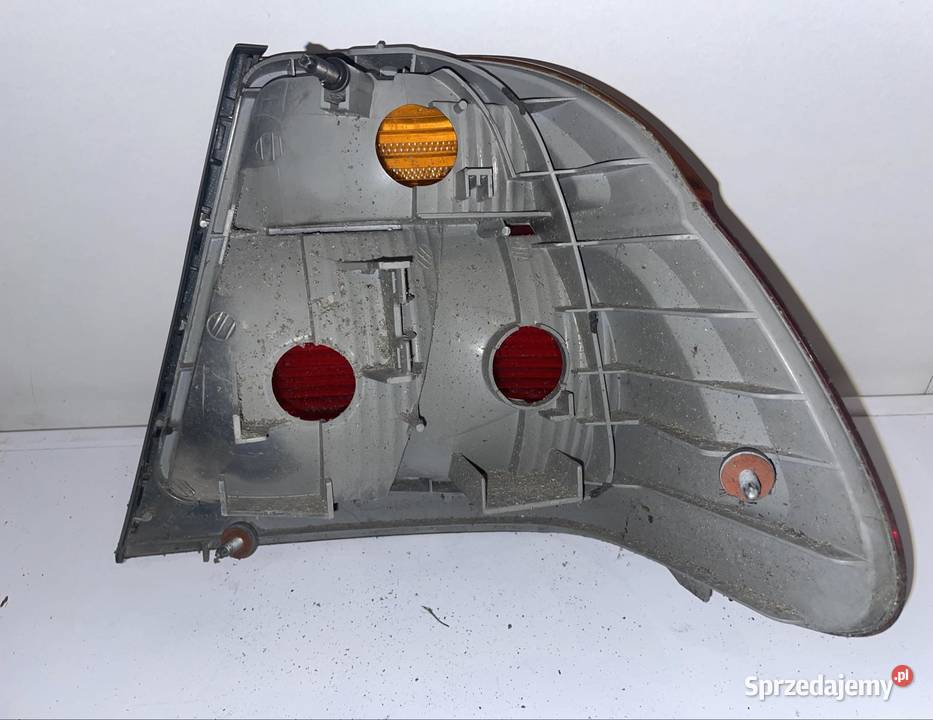 lampa tył tylna lewa bmw 320 Grabów nad Prosną