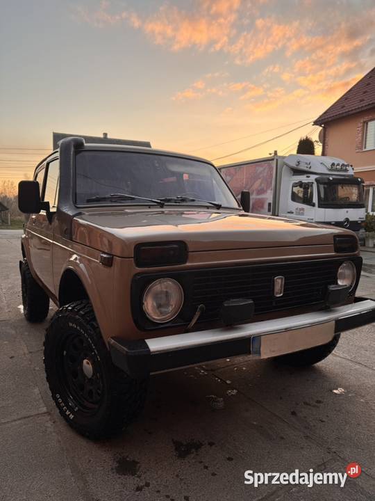 Lada Niva VAZ 2121 1989 16 benzyna benzyna Niva