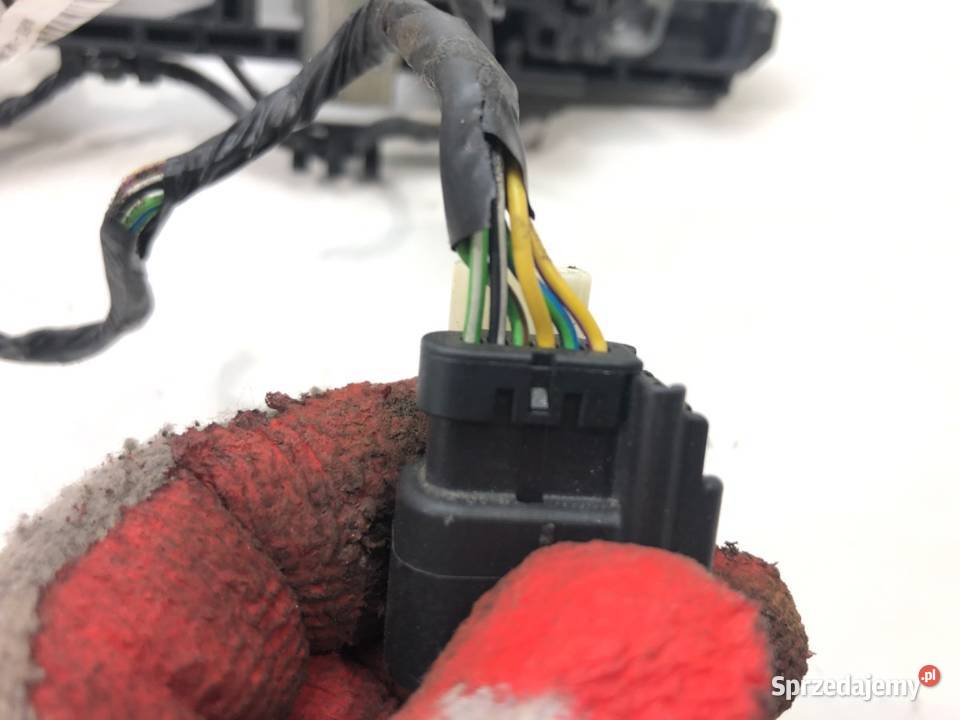 KLAMKA ZEWNĘTRZNA PRAWY PRZÓD FORD C II osobowe