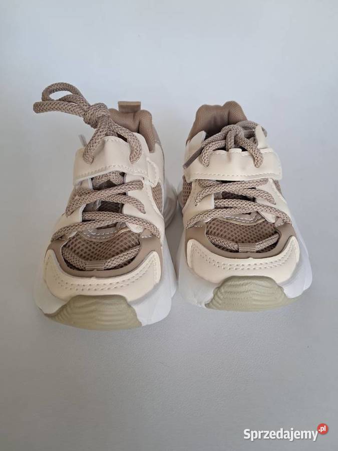 nowe buciki dziecka rozmiar 23 długość wkładki sprzedam