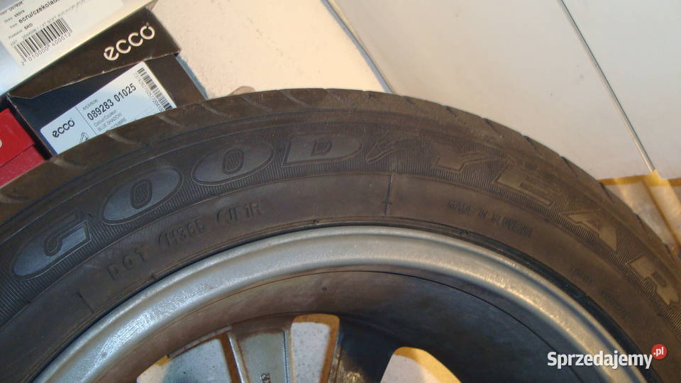 Alufelgi opony lato Volvo 17 stan nieuszkodzony Warszawa sprzedam