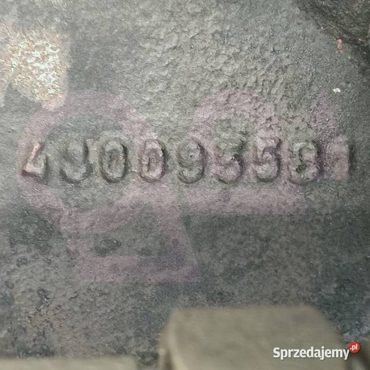 Podstawa filtra oleju 430095581 4301369 Claas Pozostałe