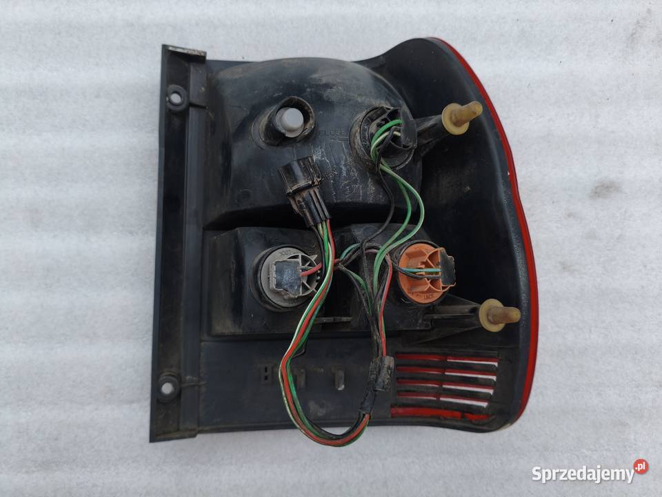 Lampa Lewy Tył Tylna Lewa Mitsubishi Pajero mazowieckie Wyszków sprzedam