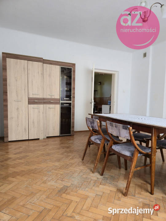 Dom jednorodzinny z suterenami i Lipinki