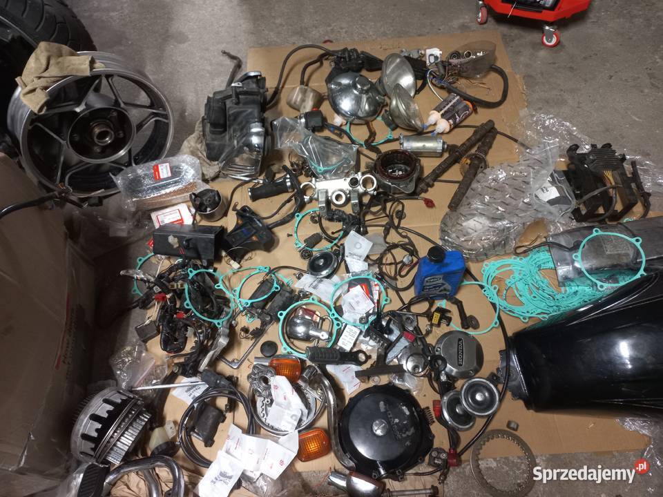 Sprzedam części do Honda cb1000c 1983r Szubin