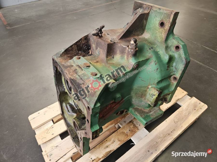 Obudowa skrzyni biegów John Deere 4640 4840 Byków sprzedam