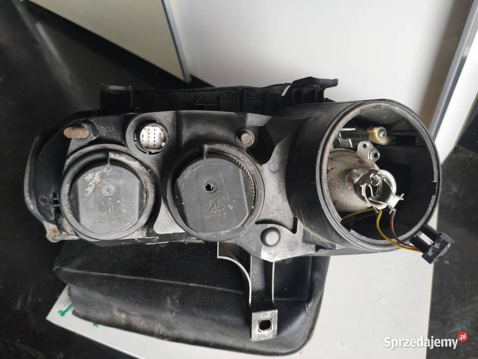 Łapa przednia Alfa Romeo 159 Lewa i Prawa Łęczna sprzedam