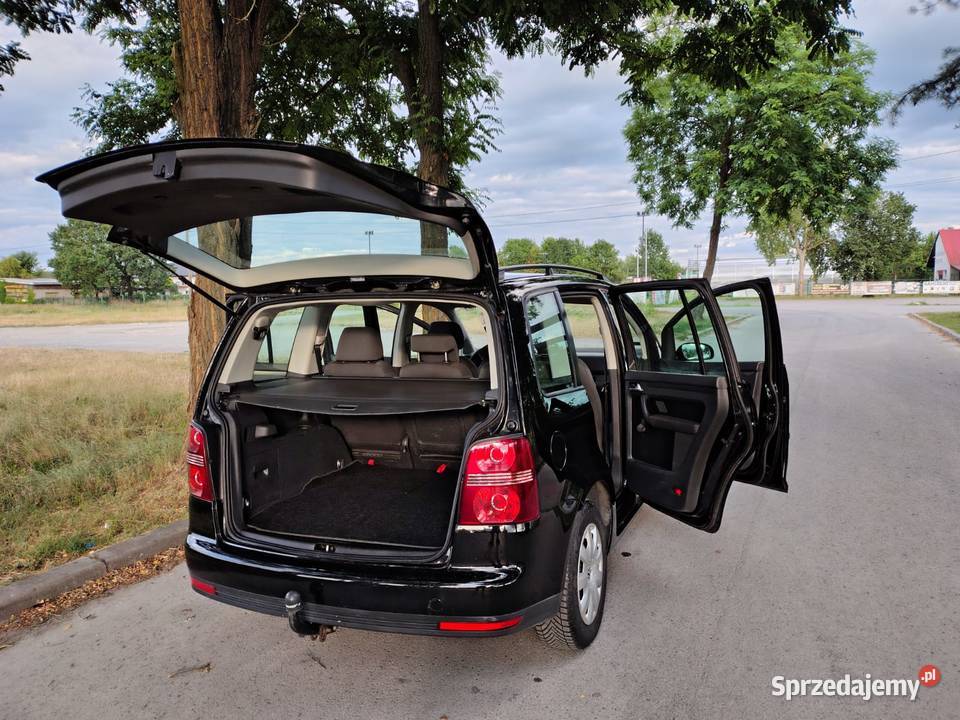Volkswagen Touran 19 TDI 105 rocznik 2009