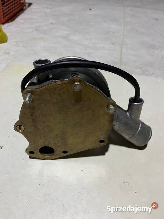 Pompa wody polski Fiat 125p FSO Legionowo sprzedam