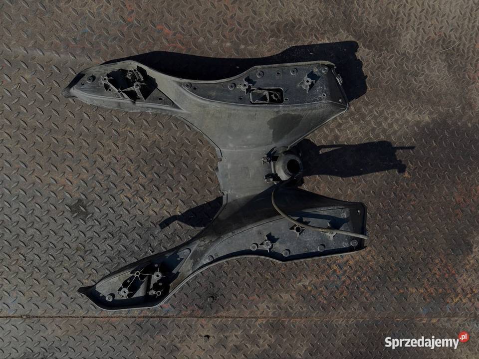 Podłoga osłona obudowa Aprilia Atlantic 125 Części i akcesoria motocyklowe Ostrów Wielkopolski sprzedam