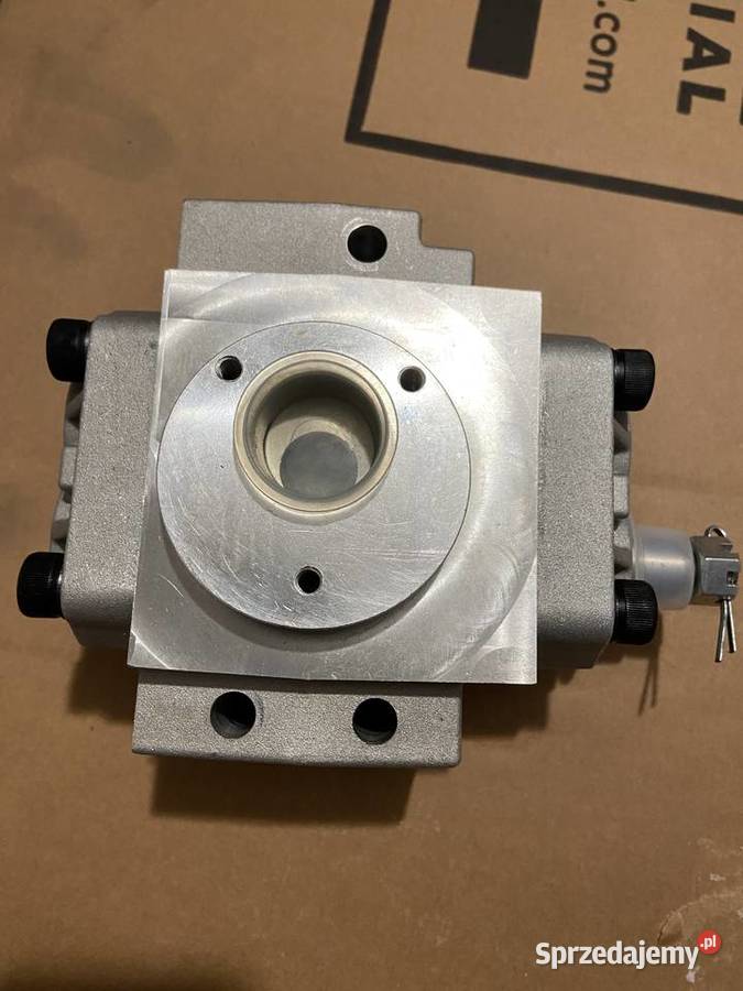 Pompa 3790722M1 hydrauliczna Massey Ferguson Części zamienne Białystok sprzedam