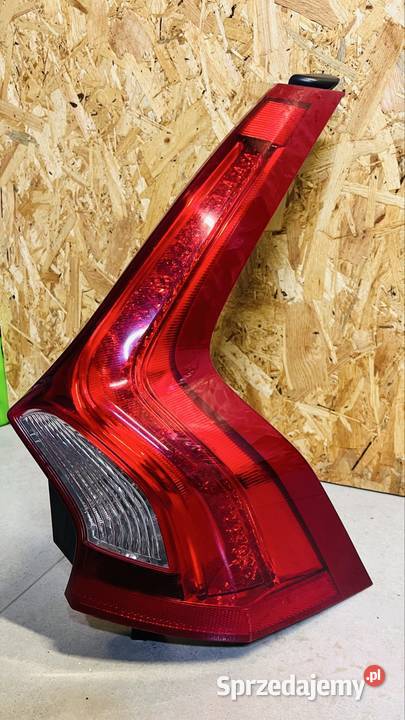 Lampa prawa tył Volvo V60 I 2012 uszk świętokrzyskie