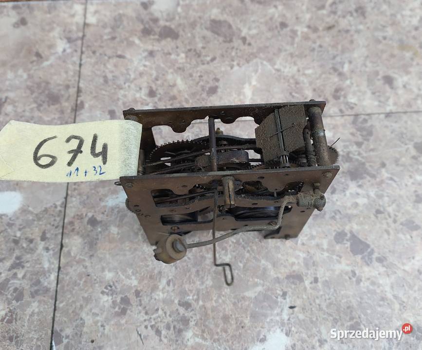 674 Mechanizm starego zegara ściennego Junghans Tczew