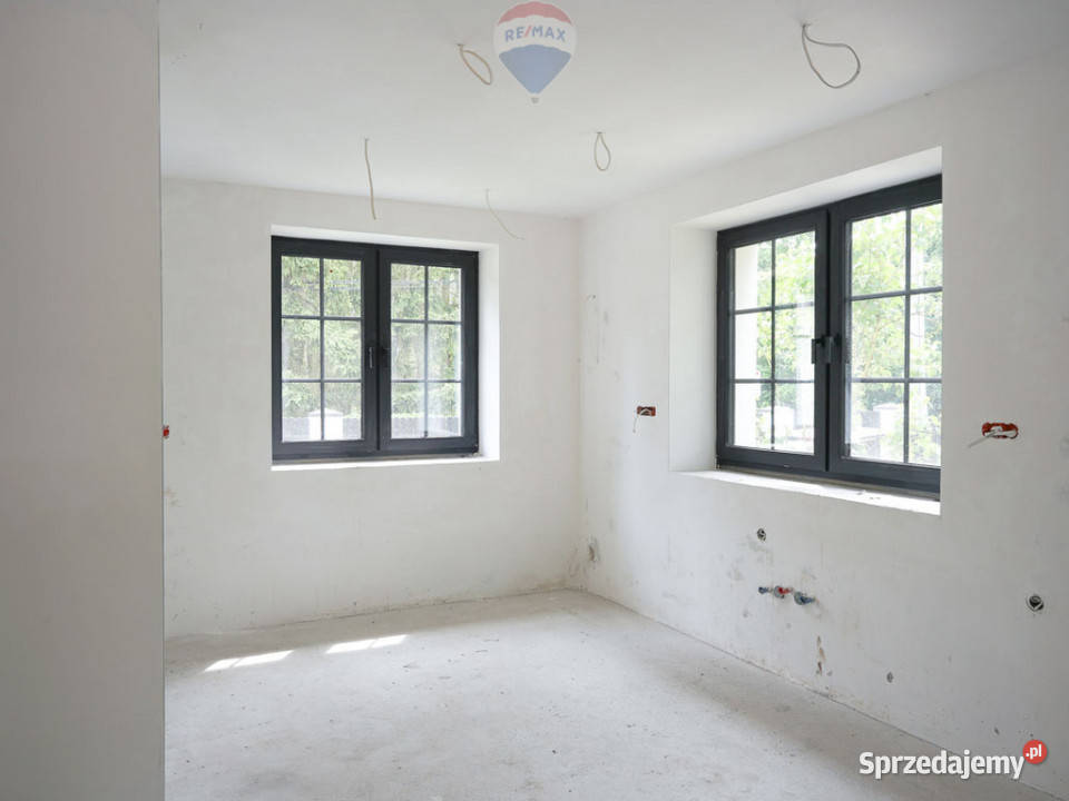 Willaobok PODKOWY LEŚNEJ i MILANÓWKADUŻA DZIAŁKA Owczarnia