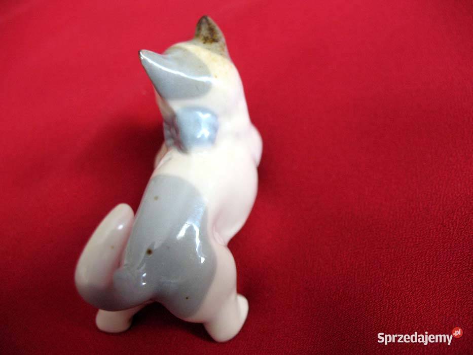 Kot kotek z piłką figurka stara porcelana 4 x 6 mazowieckie Siedlce sprzedam