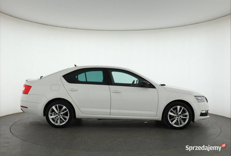 Skoda Octavia 15 TSI