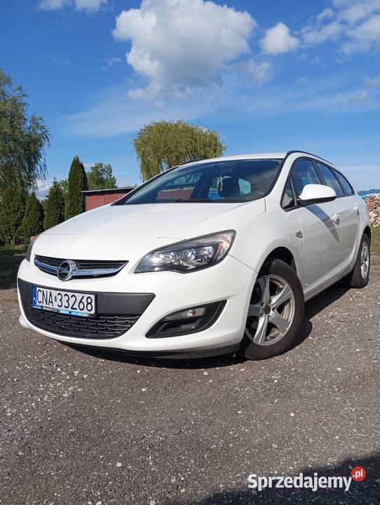 Sprzedam opla astrę J model Polift 2012 nieuszkodzony kujawsko-pomorskie Sośno