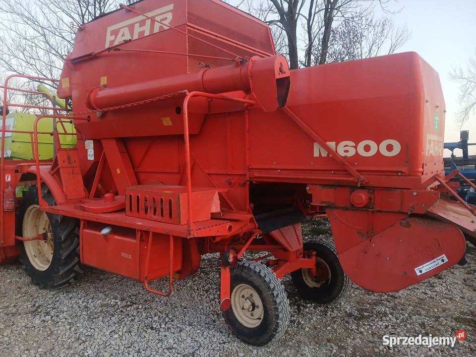 Kombajn fahr M600 z Niemiec Nowy Korczyn sprzedam