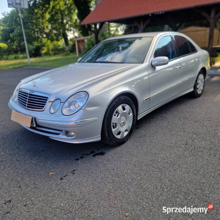 Mercedes Eklassa W211 Sedan 30 Okular Rok produkcji 2005