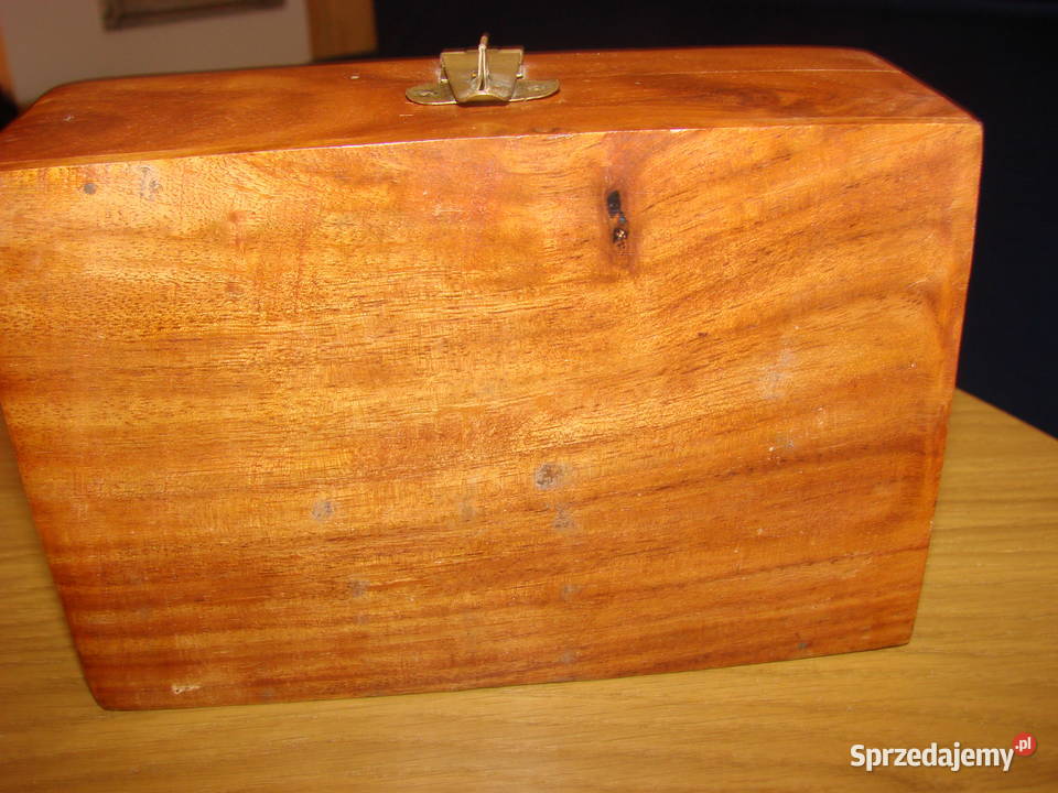 teakowa szkatułka inkrustowana mosiądzem pomorskie Pruszcz Gdański