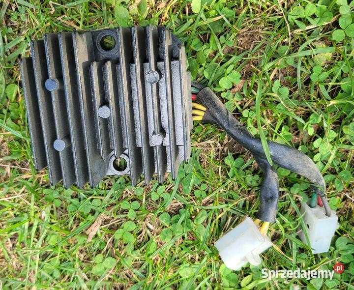 MODULREGULATOR NAPIECIA KYMCO D406 do KYMCO Regulatory napięcia sprzedam